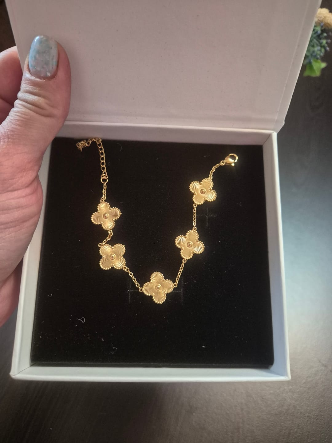 Customer photo review of Bratara - Royal Clover