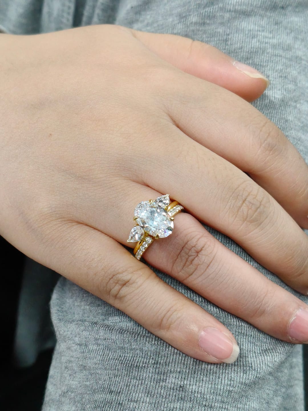 Customer photo review of S925 Unique 4.0Ct Oval Cut Insert Wedding Ring Set For Women In Sterling Silver