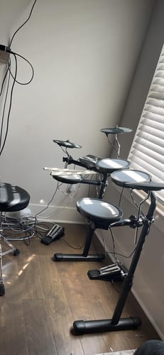 Customer photo review of Donner DED-70 4ドラム 3シンバル 電子ドラムセ