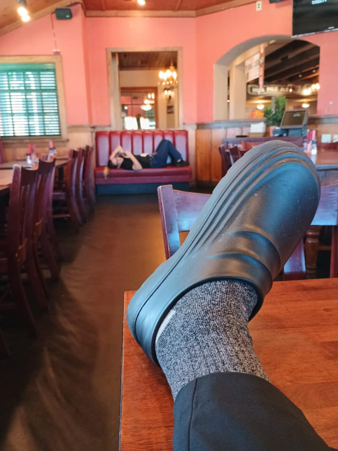 Customer photo review of The Snuggi Work Clogs