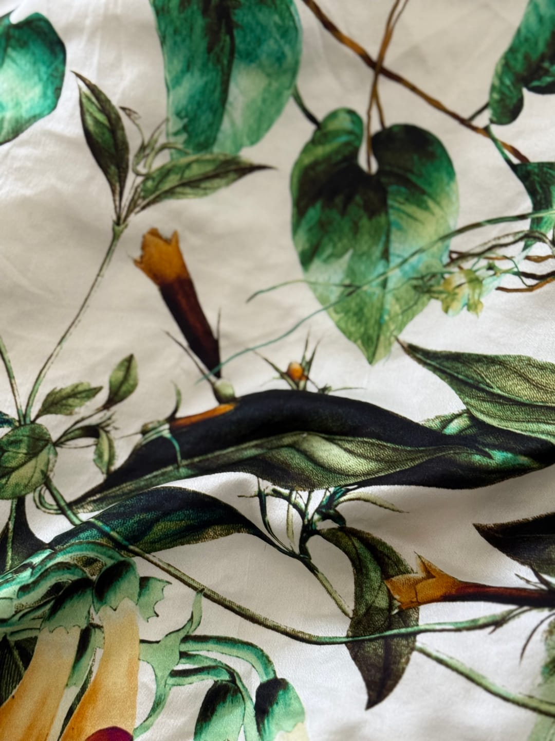 Customer photo review of Emerald Garden Pure Silk Pillowcase