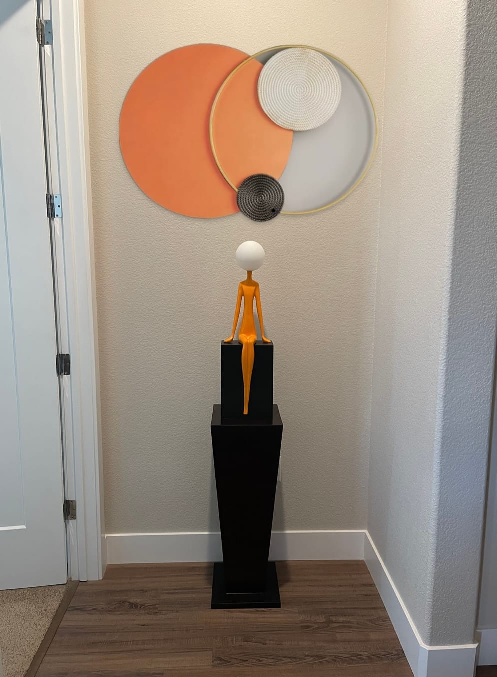 Customer photo review of Modern Yellow Statue Abstract Resin LED Floor Lamp