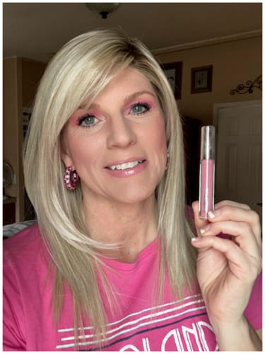 Customer photo review of Gloss Affair Lip Gloss (Doll Face)