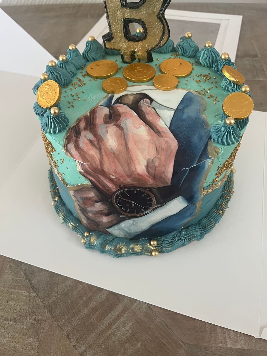 Customer photo review of 25cm x 25cm Square Custom Edible Icing Image