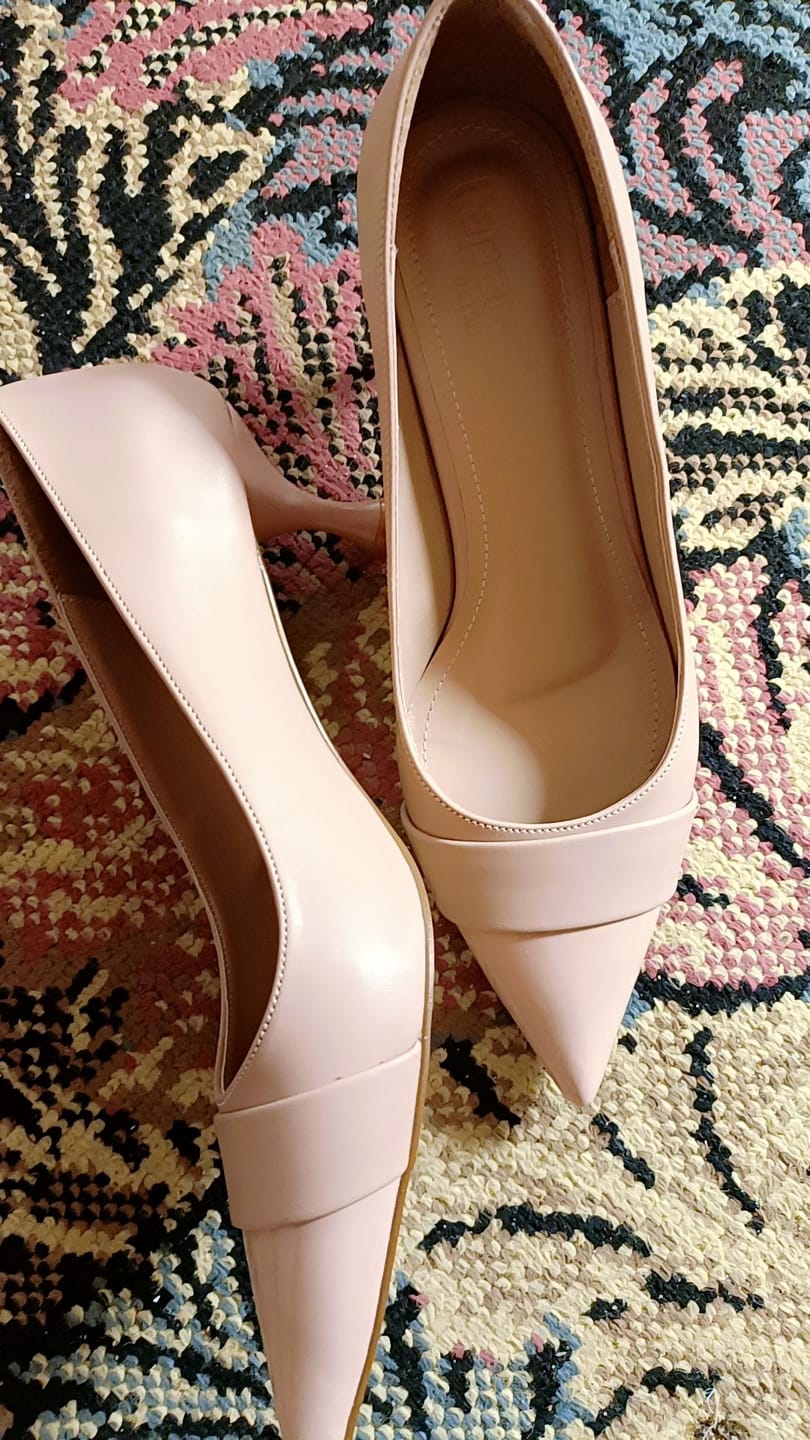 Customer photo review of Aurora تصفيات - Turkish Capone Pointed Toe Patent Leather Detailed Mid Heel Women's Shoes