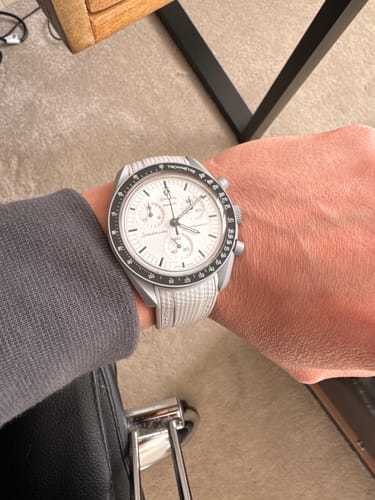 Customer photo review of Rubber Strap for Omega X Swatch MoonSwatch Mission to the Moon