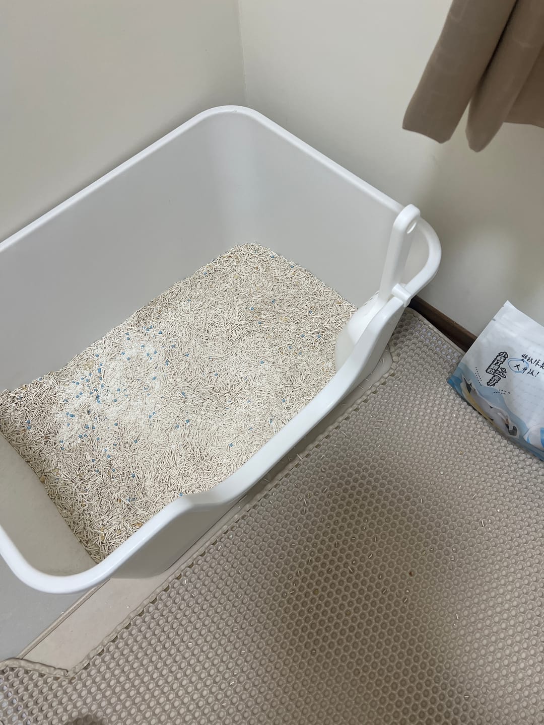 Customer photo review of 【庫存用】五吉貓 科學木薯貓砂 2.5KG單包