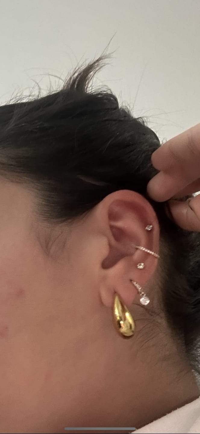 Customer photo review of ANGEL Eternity Cartilage Hoop (16g)