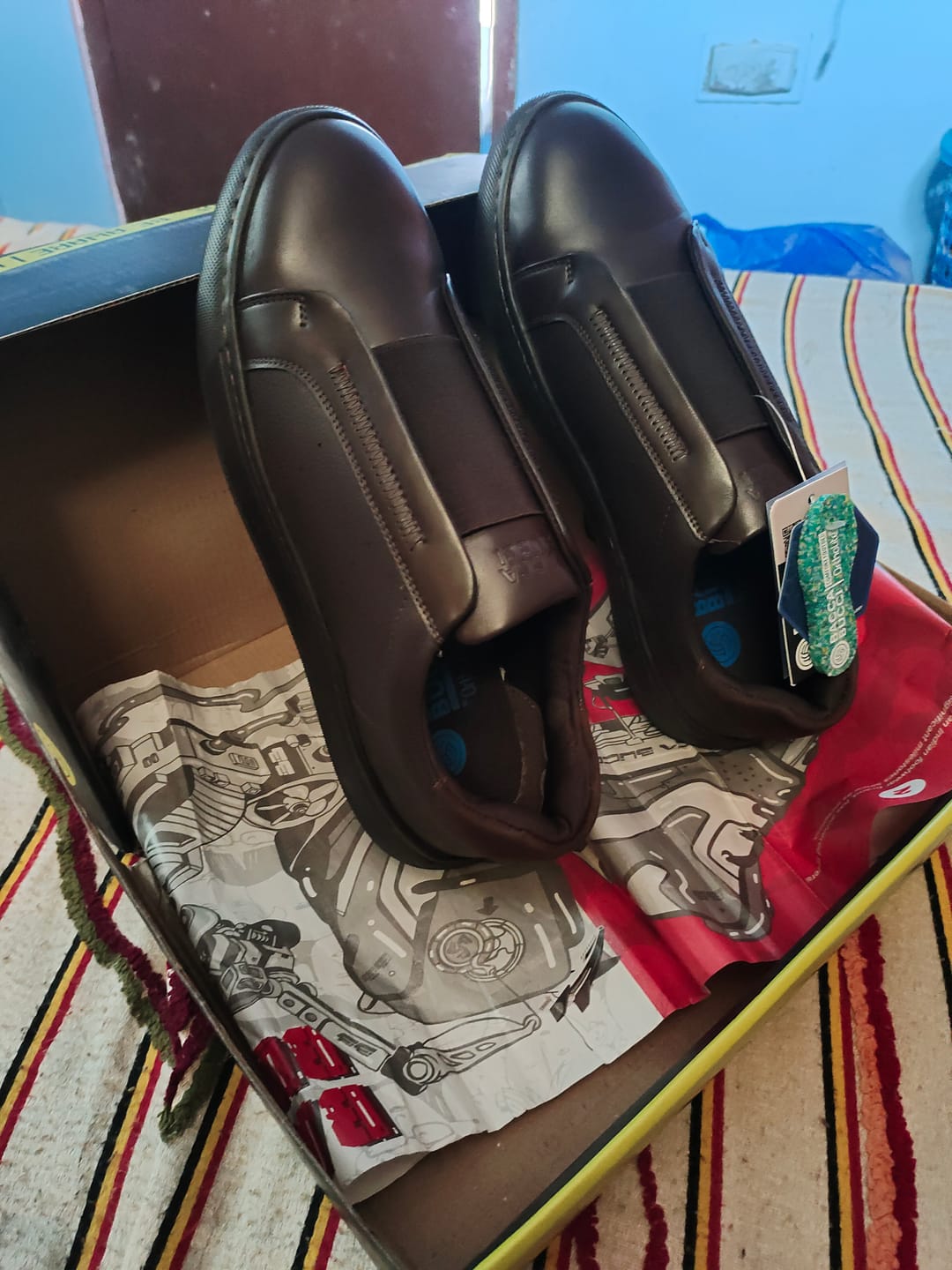 Customer photo review of Bacca Bucci BOARDROOM Vegan Leather Sneakers