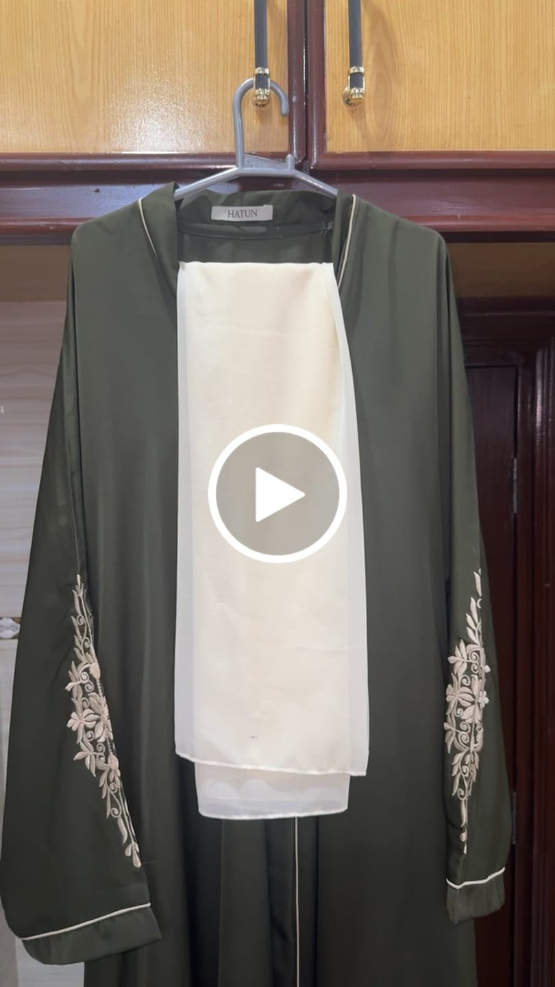 Customer video review of Olive Grace Abaya
