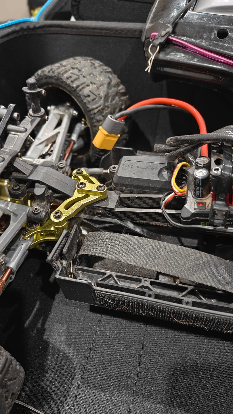Customer photo review of Aluminum Servo Saver For RZ001 and XTS-F10