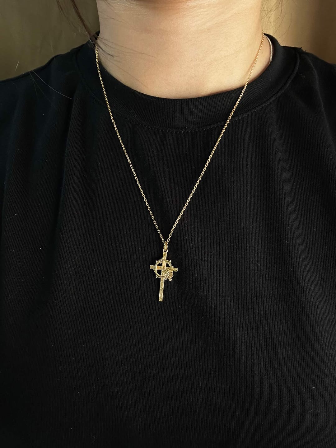 Customer photo review of Crown of Thorns Rose Cross Pendant Necklace