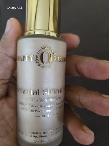 Customer photo review of Sensual Shimmer (Glam up Body Highlighter)
