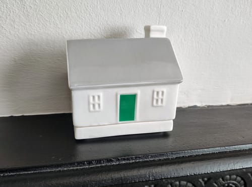 Customer photo review of Wee Cottage Incense Burner
