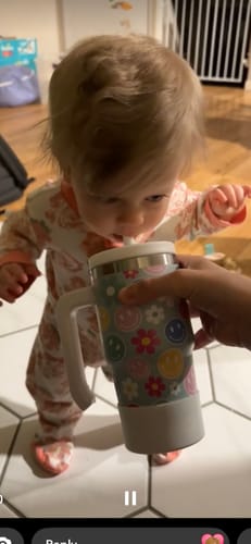 Customer photo review of Happy Face Spill Proof Kids CREWCUP 20oz