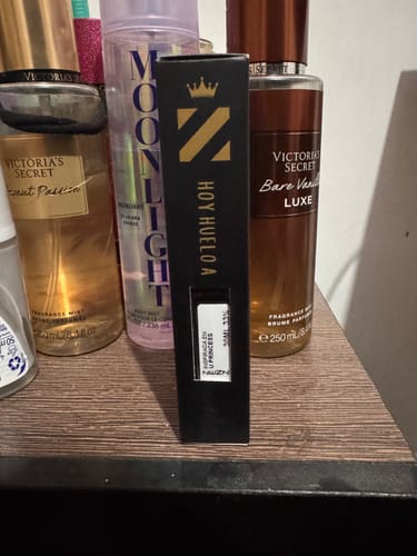 Customer photo review of Perfume Inspirado en U I DONT NEED A PRINCE BY MY SIDE TO BE A PRINCESS KILLIAN NUEVO ABRIL 2024 zenz