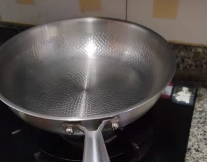 Customer photo review of Chef Solutions™ Titanium Hammered Pan