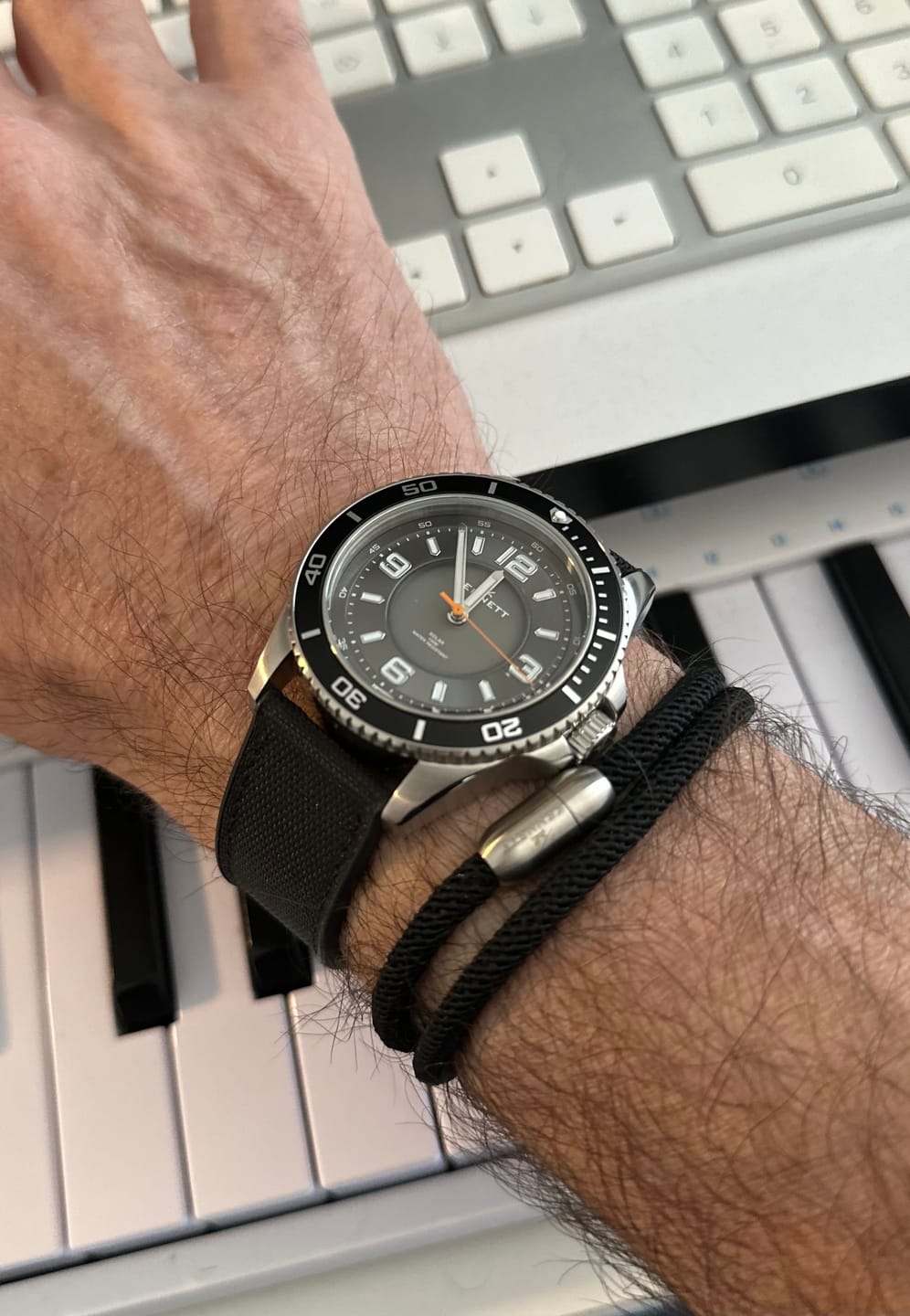 Customer photo review of Kennett Solaxplorer Solar Powered Waterproof Watch