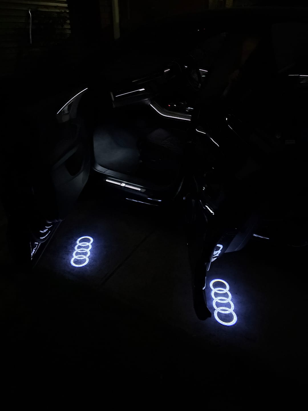 Customer photo review of Audi LED Car Door Puddle Welcome Logo Shadow Lights