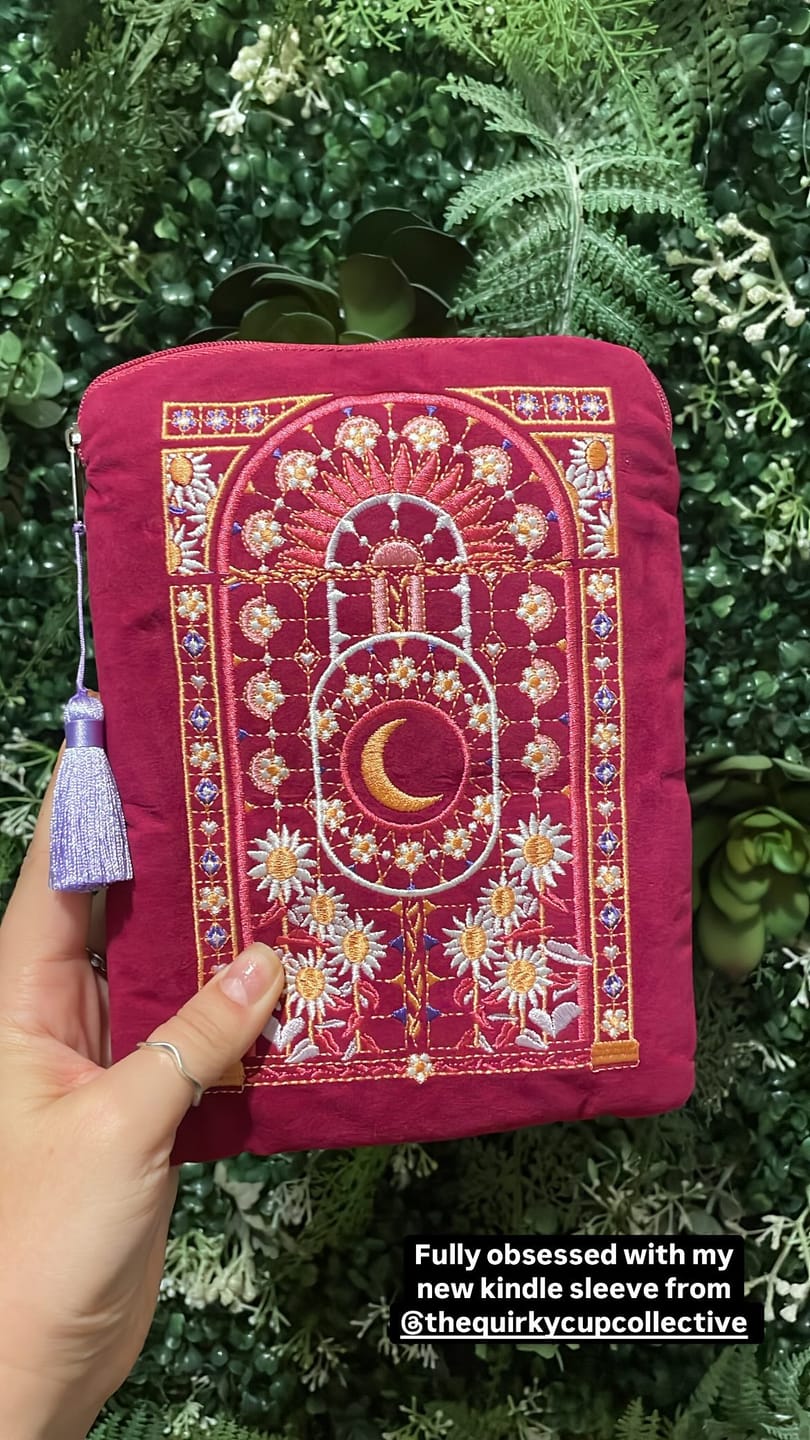 Customer photo review of Iridescence E-Reader Sleeve - Pink