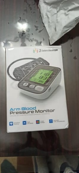 Customer photo review of Tensiómetro Digital Profesional Brazo Exacto +voz En Español