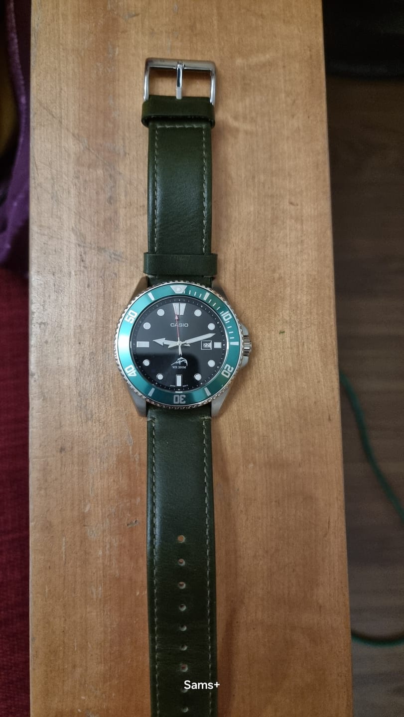 Customer photo review of Reloj Casio Submariner Marlin Duro MDV-106B-1A3VCF Kermit Buceo [EXCLUSIVO]