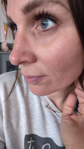 Customer photo review of Lucky Charm - Pre-Glued Lashes