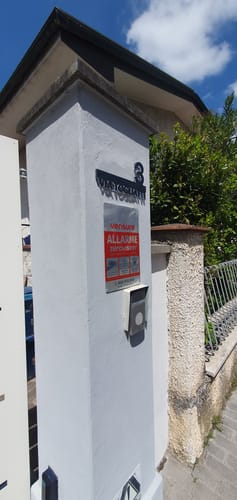 Customer photo review of Numero civico e testo sagomato modello Line 02 Acrilico