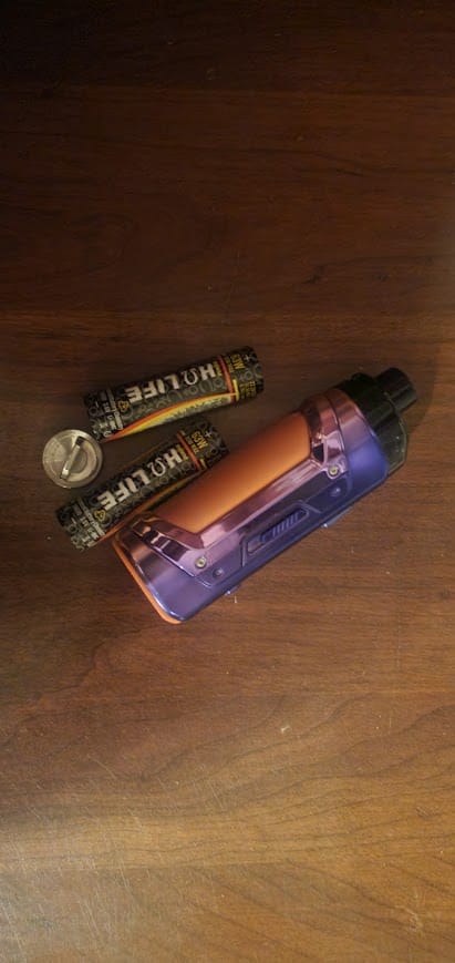 Customer photo review of Hohm Tech Life V4 18650 3015mAh 22.1A Battery