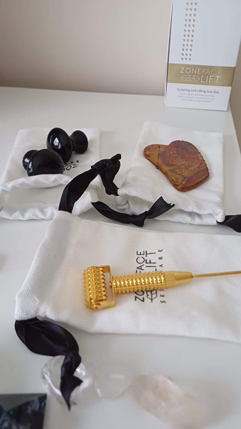 Customer photo review of Zone Face Lift Course - Black Obsidian Tool Bundle