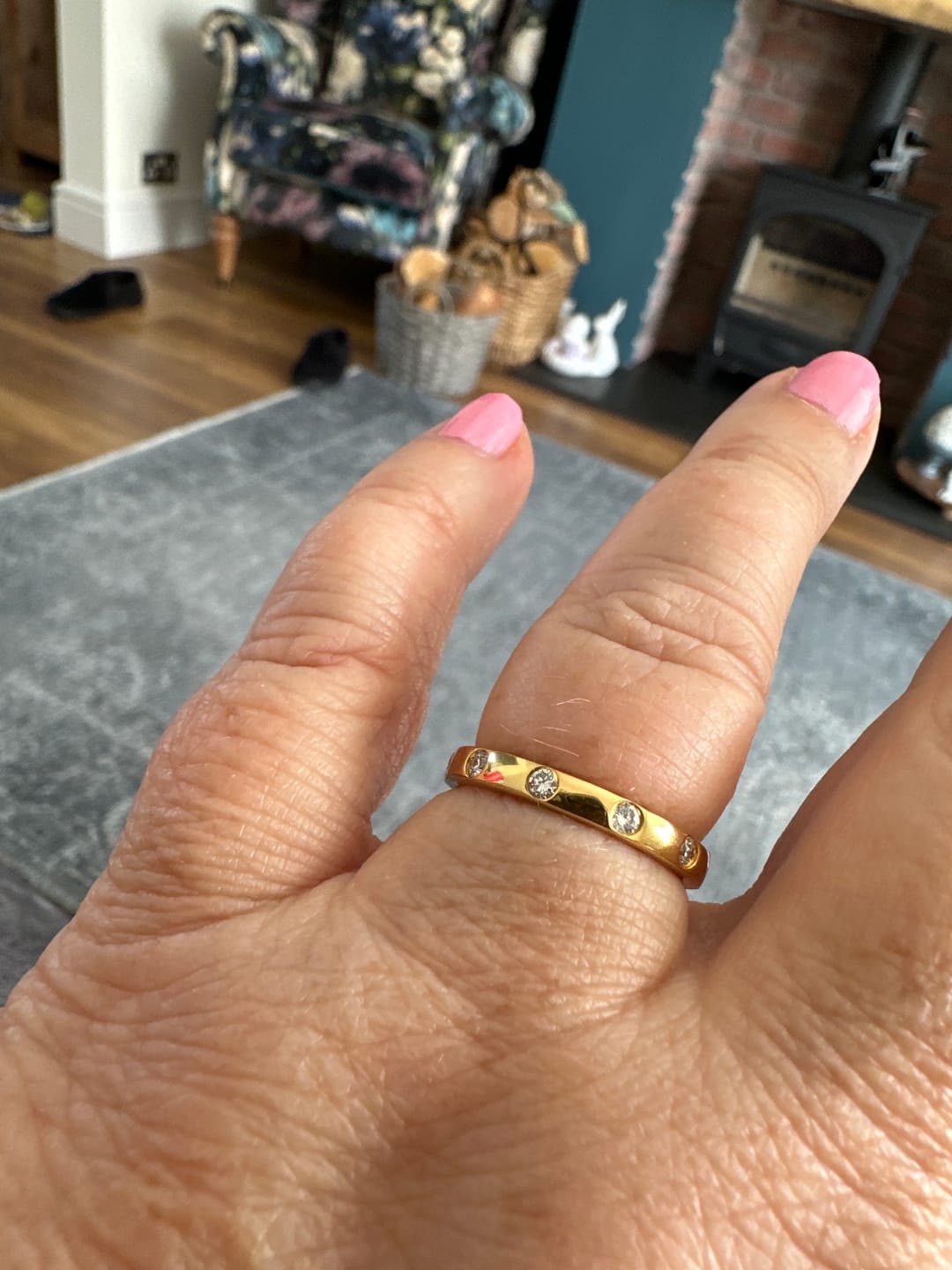 Customer photo review of Versa Lab Grown Diamond Band Ring