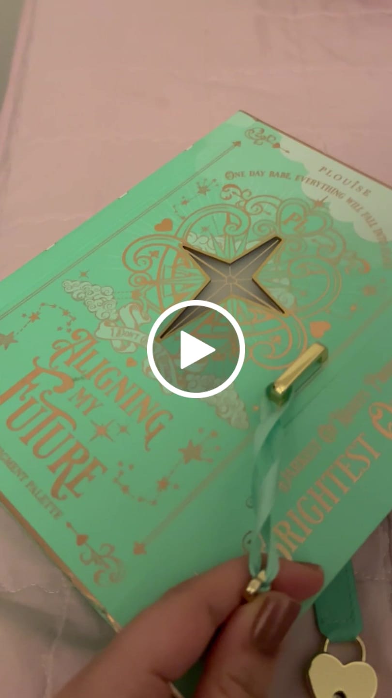 Customer video review of P. Louise Aligning My Future Pastel Eyeshadow Palette