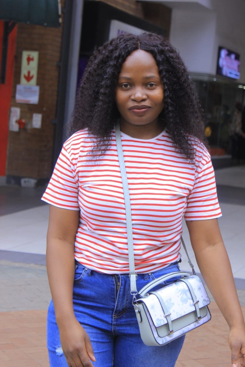 Customer photo review of Jerry Curly 4 X 4 Closure 16 inch Wig