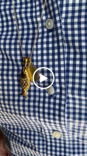 Customer video review of Ciondolo "Carpa"