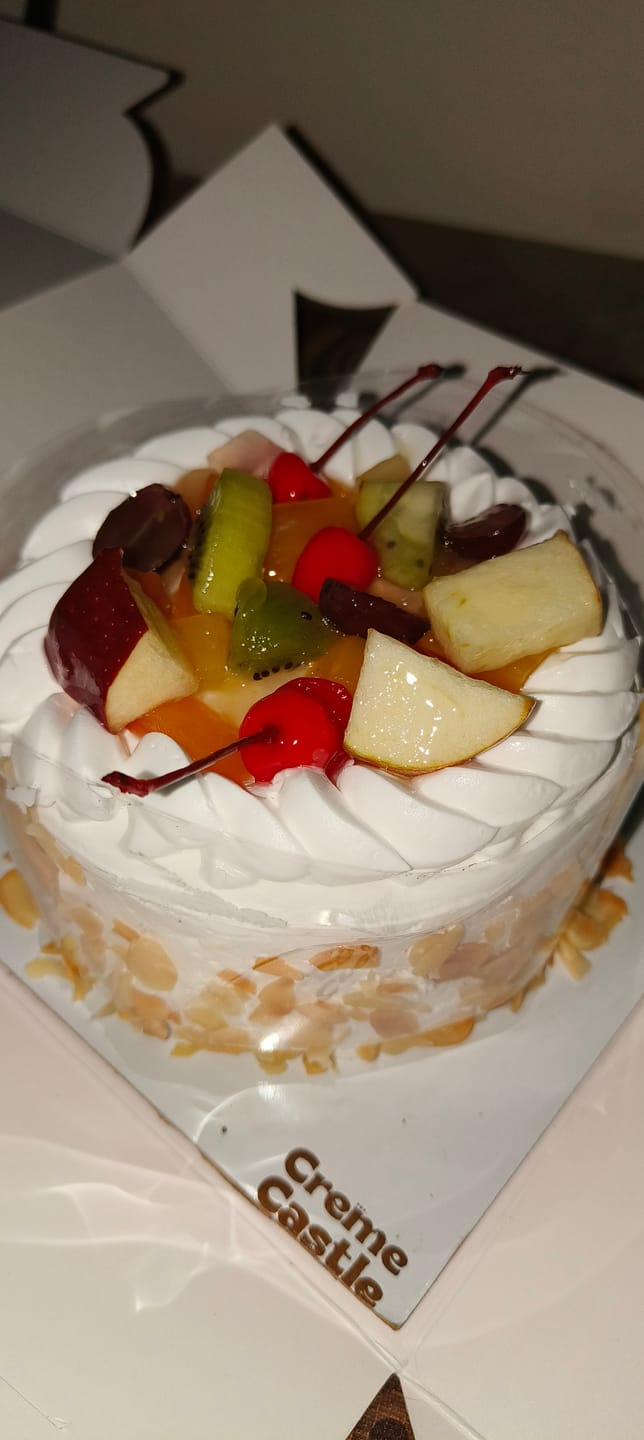 Customer photo review of Fresh Fruit Cake