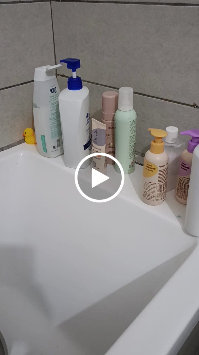 Customer video review of תחליב גוף לתינוק - קרם גוף מבוסס על חמאת שיאה - לחות לעור מכף רגל ועד ראש