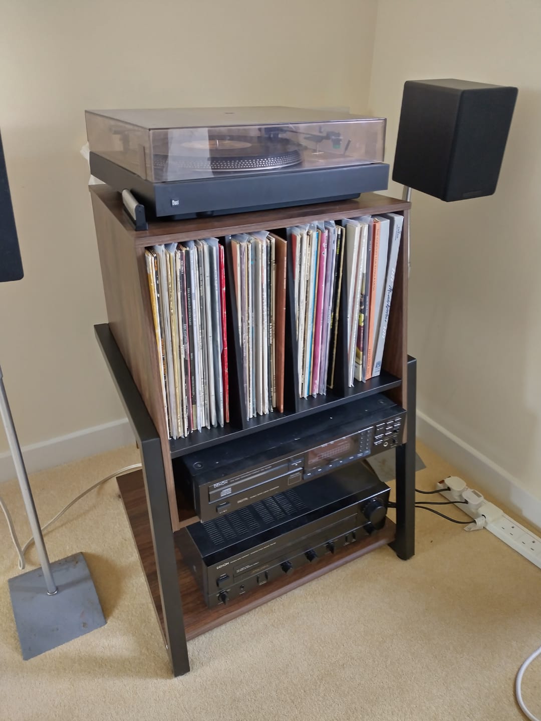 Customer photo review of Eiffel RS Record Player Stand