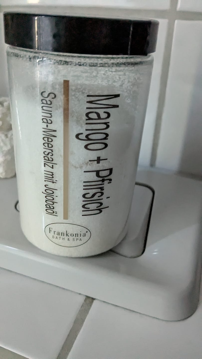 Customer photo review of Premium Sauna Meersalz Peeling Mango + Pfirsich