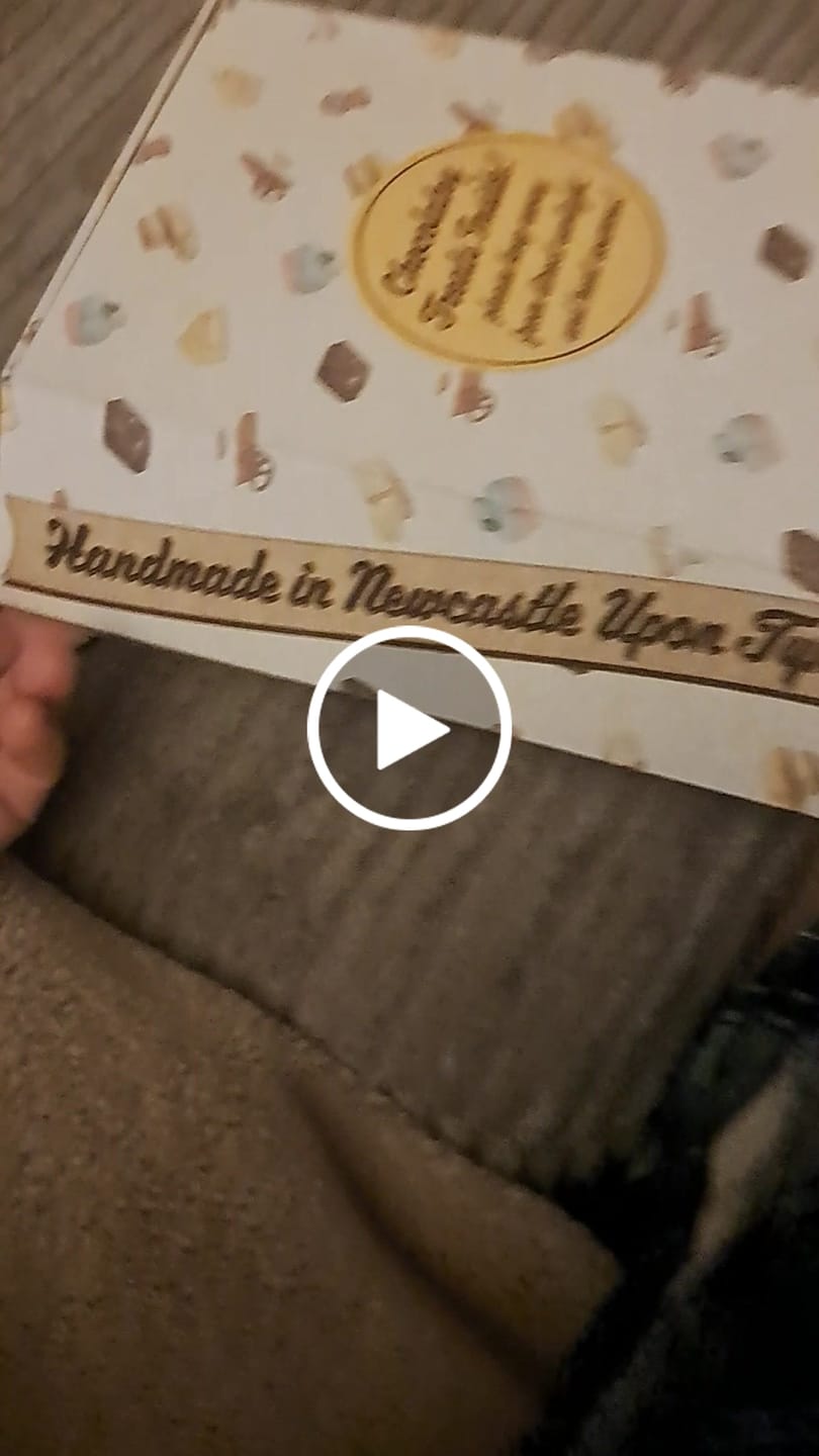 Customer video review of Pistachio Cannoli Inspired What D'Yee Want Wednesday Bar