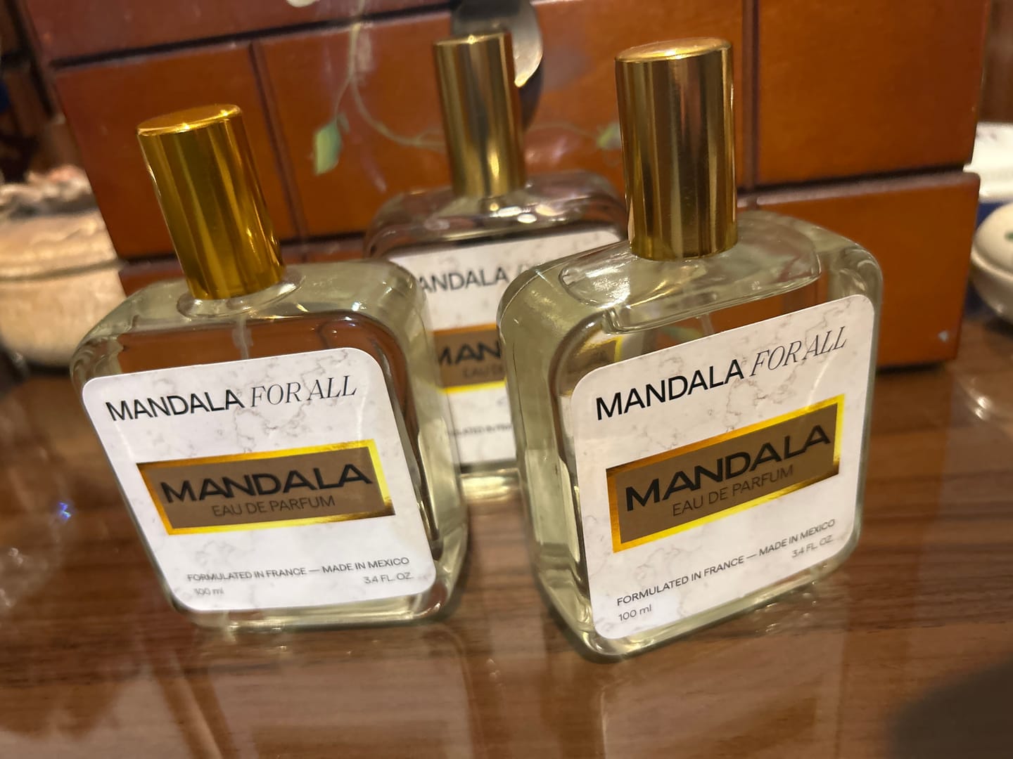 Customer photo review of Baby Bieber - Inspirado en SANTAL 33 de LE LABO y LUST PARADISE de EX NIHLO 100ml-