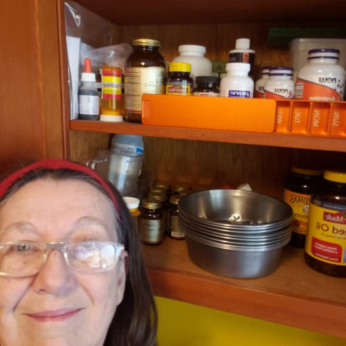 Customer photo review of Weekly Vitamin XL Case