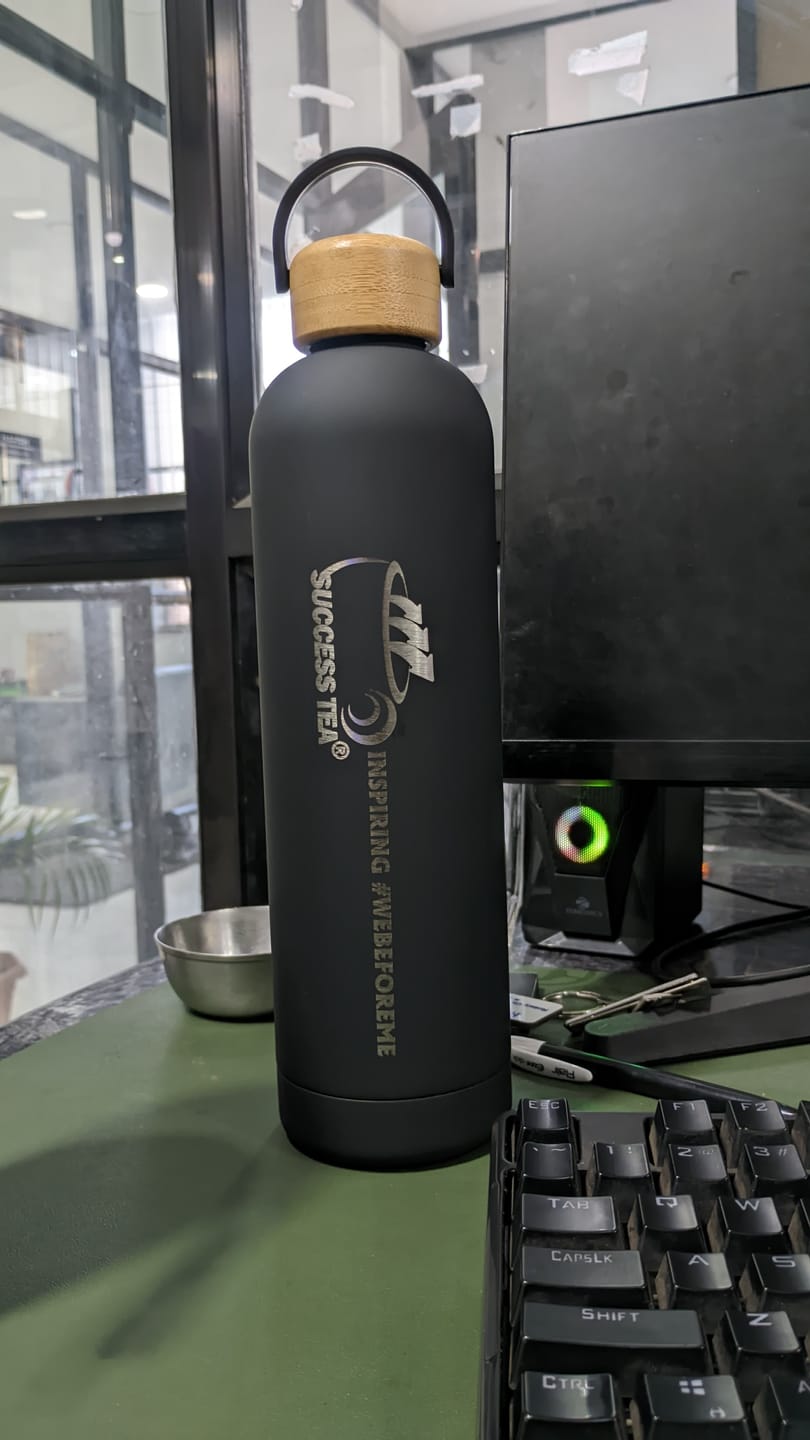 Customer photo review of Premium Water Bottle | Best for Corporate Gifting | PrintMine.in