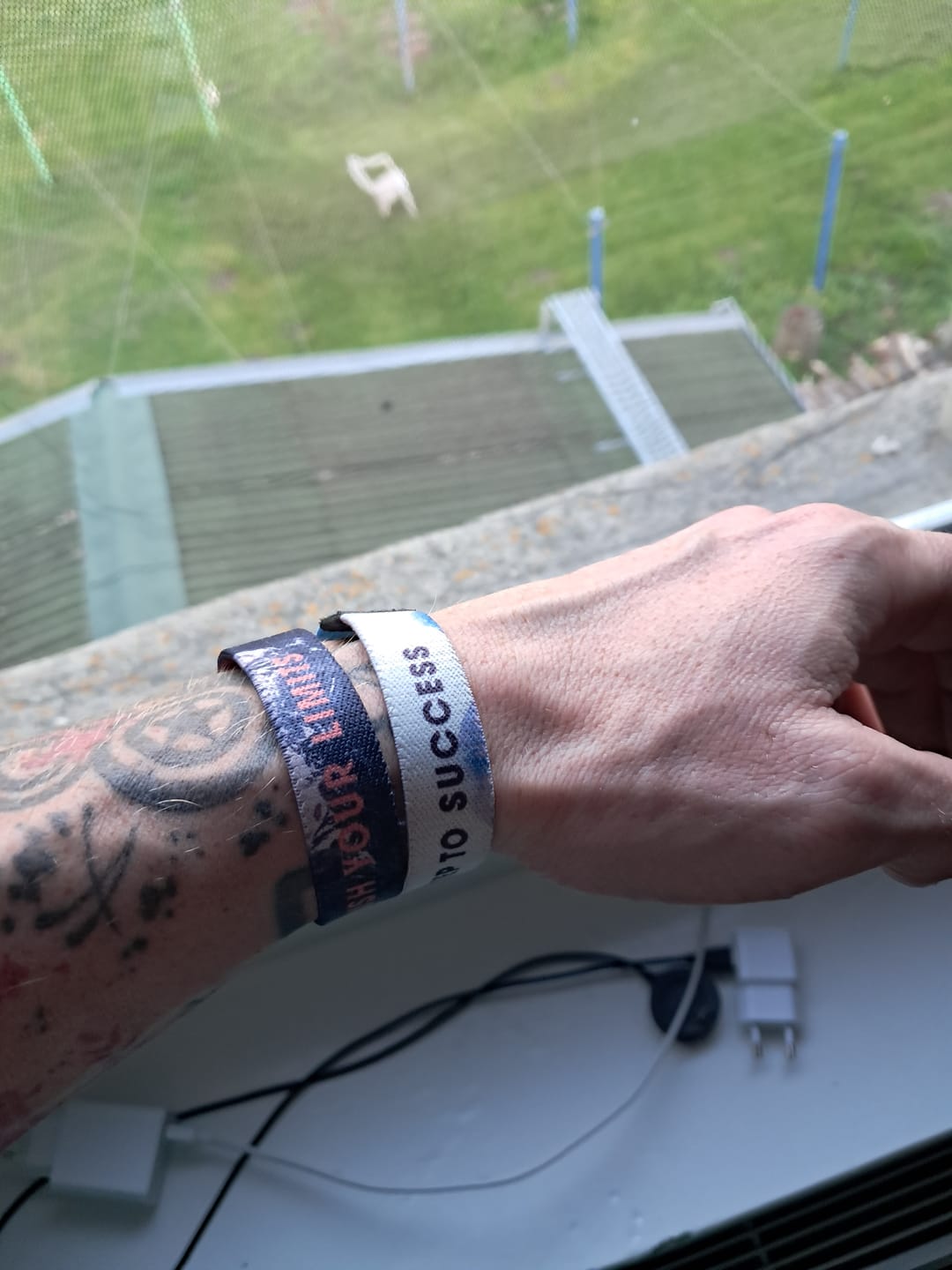 Customer photo review of Step By Step To Success - Elastisches Armband
