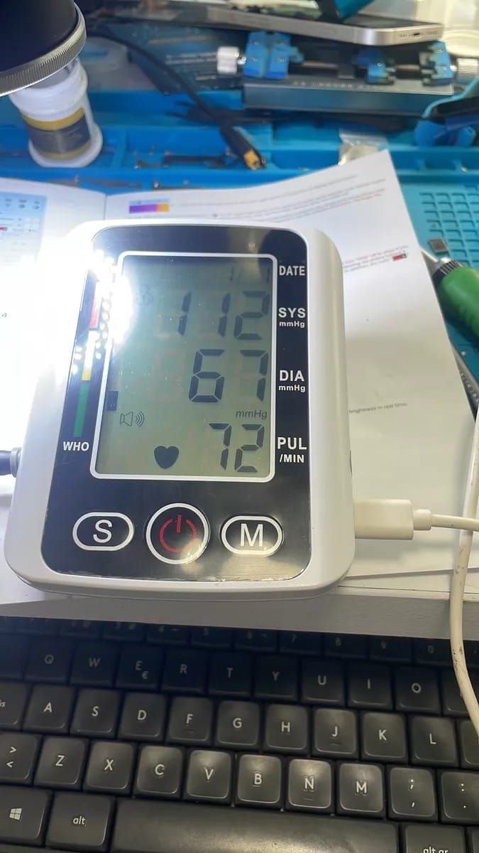Customer photo review of Tensiómetro Digital Profesional Brazo Exacto +voz En Español