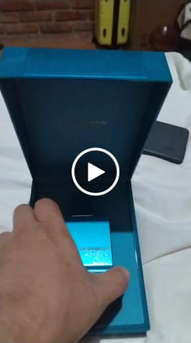 Reseña con vídeo de un cliente sobre Perfume Al Haramain Amber Oud Aqua Dubai XDP Unisex