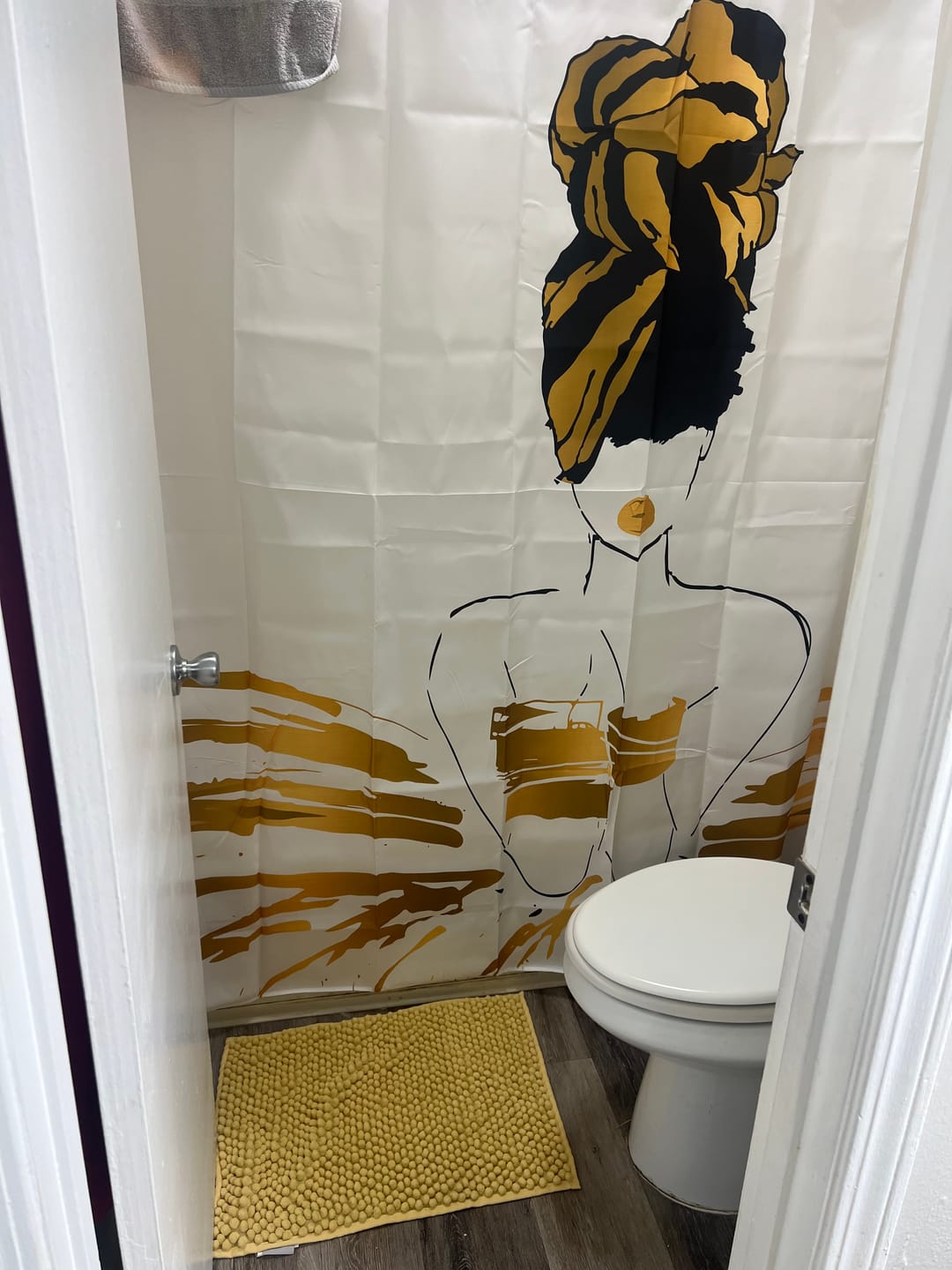 Customer photo review of Oro White Shower Curtain