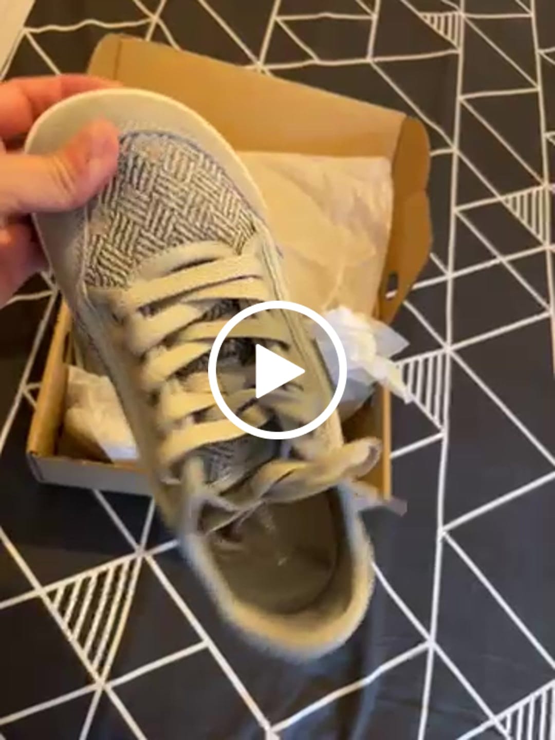 Customer video review of Hyacinth - Barefoot De Ocio