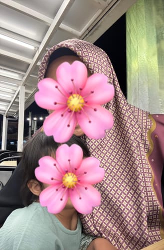 Customer photo review of Bertamu Square (Lavender)