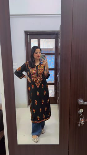 Customer photo review of Aayat Black & Multicoloured Rayon Kurta