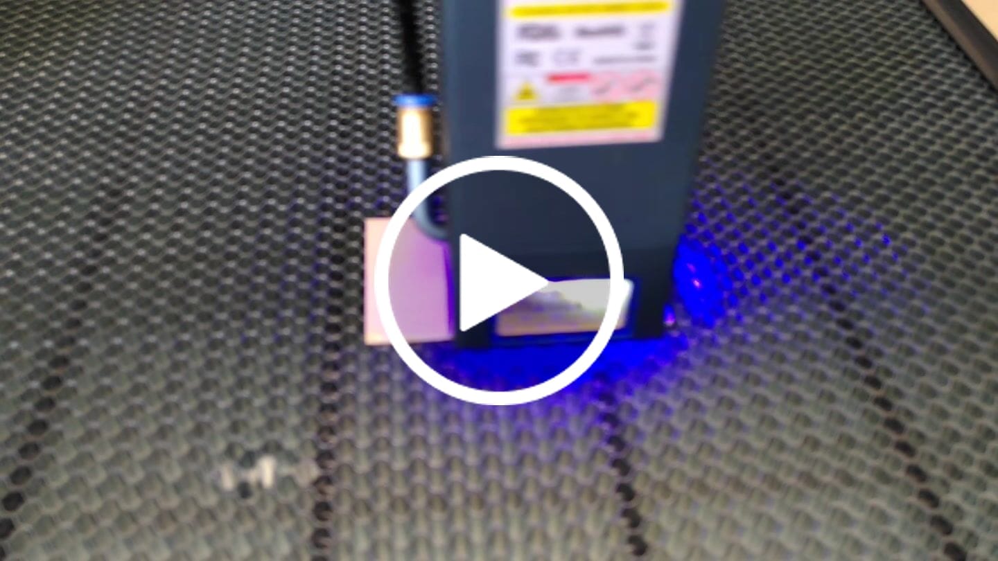 Customer video review of Longer B1 30W/40W Laser Engraving Machine